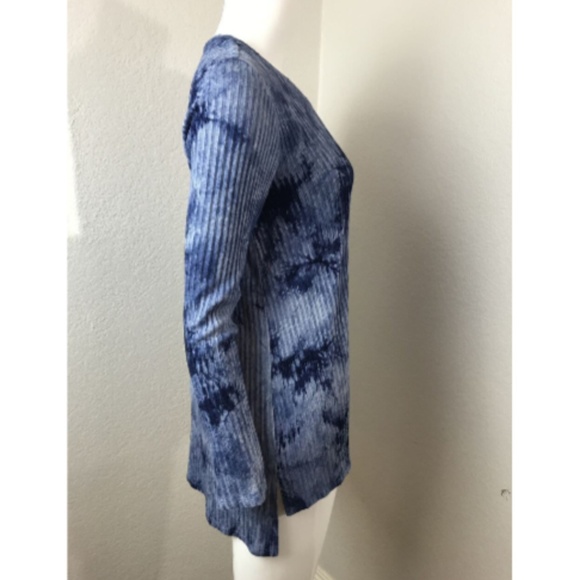 TWO VINCE CAMUTO Rayon Small Indigo Shirt Sweater - Picture 7 of 8